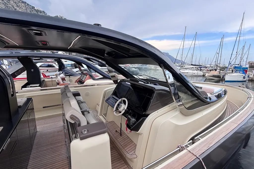OSCAR 2021 Invictus TT460 Yacht For Sale in Mandelieu-la-Napoule OSCAR 2021 Invictus TT460 Yacht For Sale in Mandelieu-la-Napoule