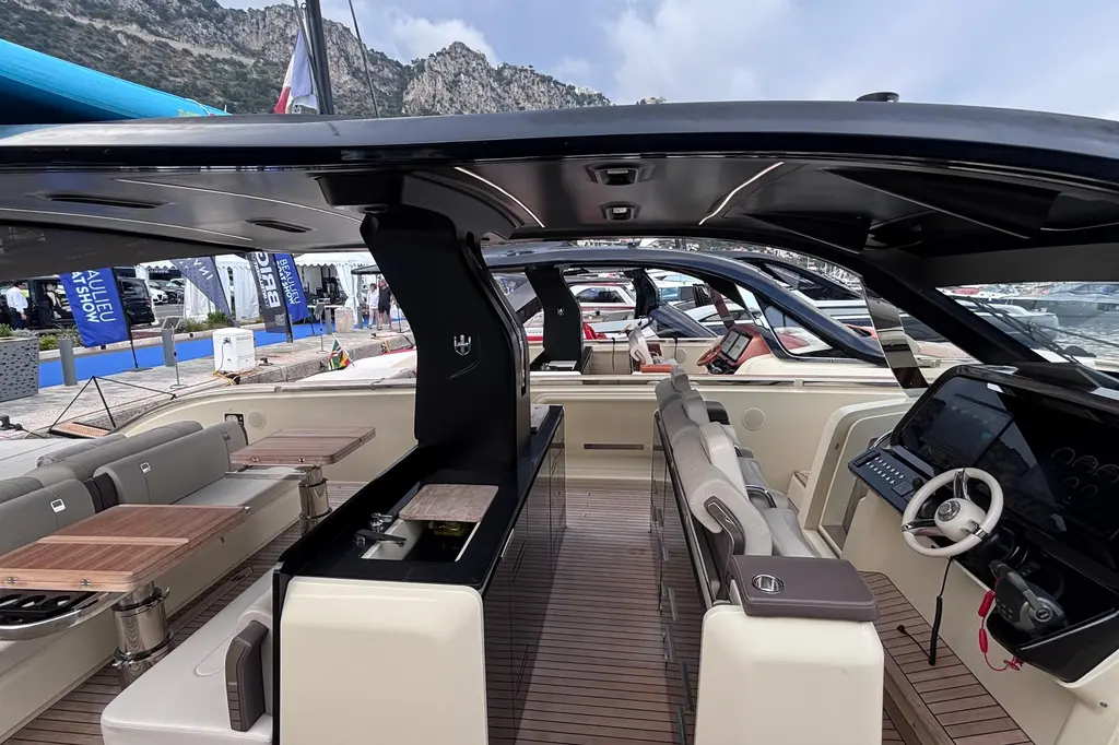 OSCAR 2021 Invictus TT460 Yacht For Sale in Mandelieu-la-Napoule OSCAR 2021 Invictus TT460 Yacht For Sale in Mandelieu-la-Napoule