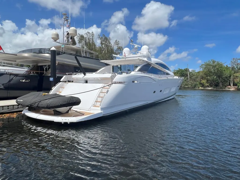 2007 Sunseeker Predator 108 Yacht For Sale in Naples FL 2007 Sunseeker Predator 108 Yacht For Sale in Naples FL