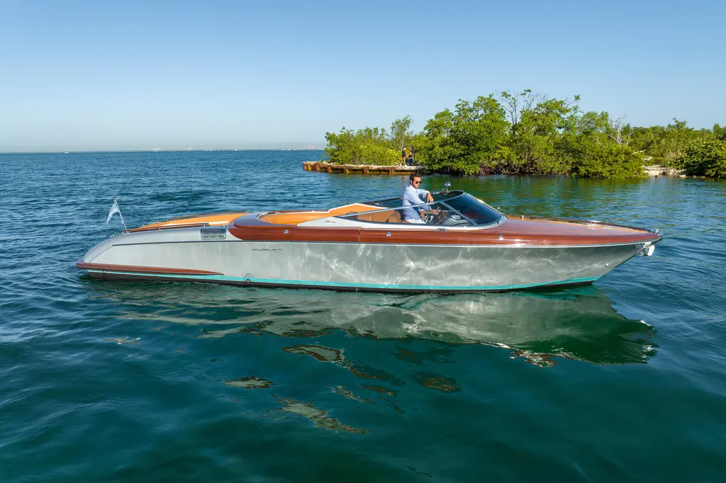 Mia Mia 2020 Riva 33' Aquariva Yacht For Sale in Miami FL