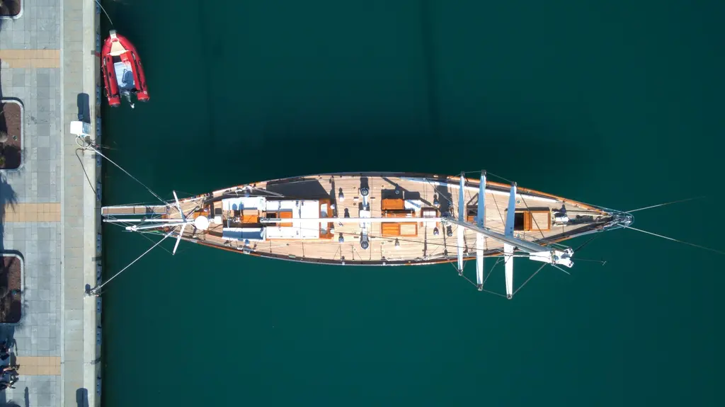 WINDIGO 1956 Hinckley ocean racer Yacht For Sale in Imperia WINDIGO 1956 Hinckley ocean racer Yacht For Sale in Imperia