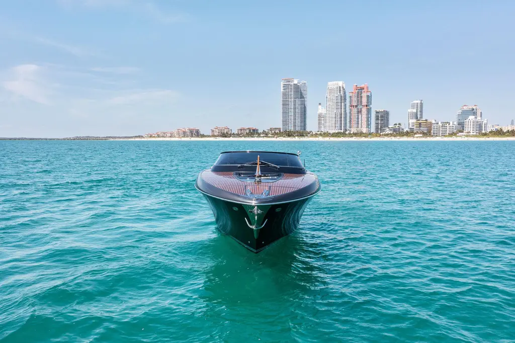 CARPE VITA 2022 Riva 38' Rivamare Yacht For Sale in Miami FL