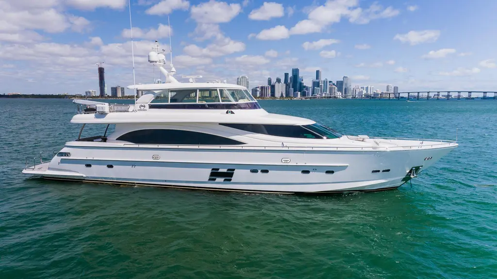 SATORI 2016 Horizon E88 Yacht For Sale in Miami FL SATORI 2016 Horizon E88 Yacht For Sale in Miami FL