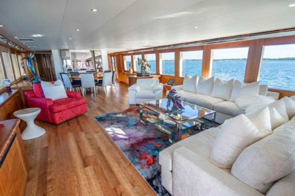 CLAIRE 2003 Hatteras 100 Raised Pilothouse Yacht For Sale in West Palm Beach FL CLAIRE 2003 Hatteras 100 Raised Pilothouse Yacht For Sale in West Palm Beach FL