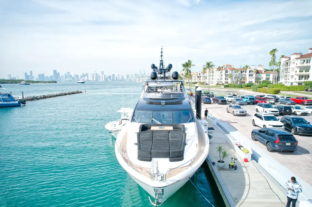 Alexa 2018 Sunseeker 86 Yacht Yacht For Sale in Miami Beach FL Alexa 2018 Sunseeker 86 Yacht Yacht For Sale in Miami Beach FL