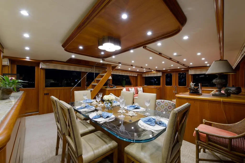 DREAM CATCHER 2001 Burger Enclosed Bridge Sportfish Yacht For Sale in Auckland DREAM CATCHER 2001 Burger Enclosed Bridge Sportfish Yacht For Sale in Auckland