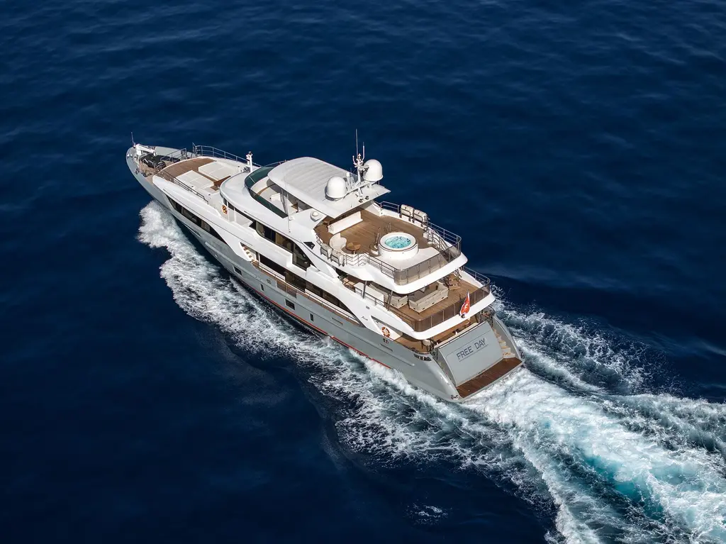 Freeday 2014 Benetti Classic Supreme 132 Yacht For Sale in Istanbul Freeday 2014 Benetti Classic Supreme 132 Yacht For Sale in Istanbul