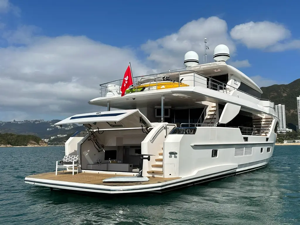 Black Soil 2021 Horizon FD80 Yacht For Sale in Hong Kong Black Soil 2021 Horizon FD80 Yacht For Sale in Hong Kong