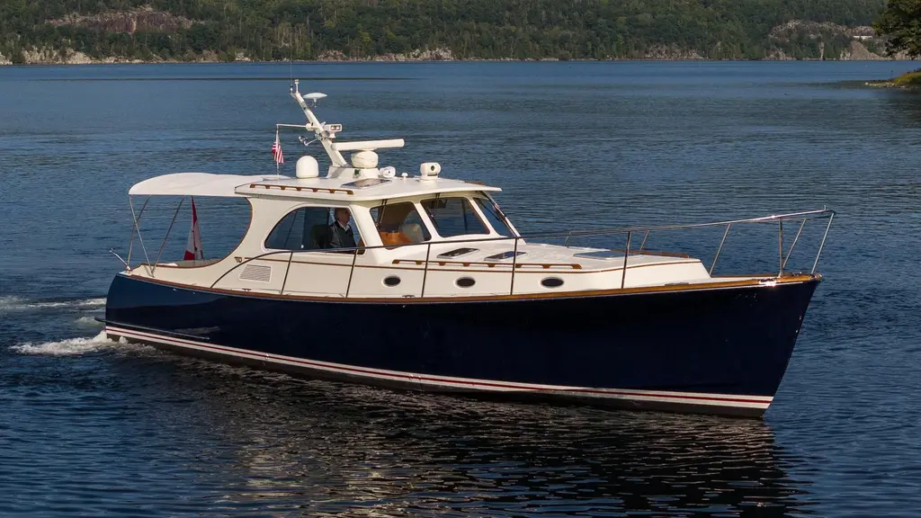 CHIC 2003 Hinckley Talaria 44 Yacht For Sale in Rouses Point NY CHIC 2003 Hinckley Talaria 44 Yacht For Sale in Rouses Point NY