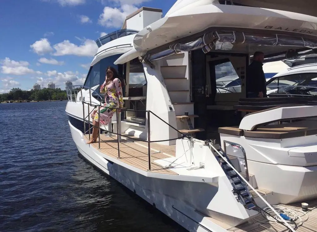 2017 Galeon 500 Fly Yacht For Sale in Dubai 2017 Galeon 500 Fly Yacht For Sale in Dubai