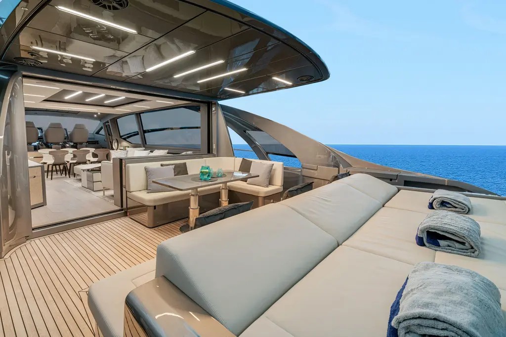Silver Bullet 2022 Pershing 8X Yacht For Sale in Olbia IT-SS Silver Bullet 2022 Pershing 8X Yacht For Sale in Olbia IT-SS