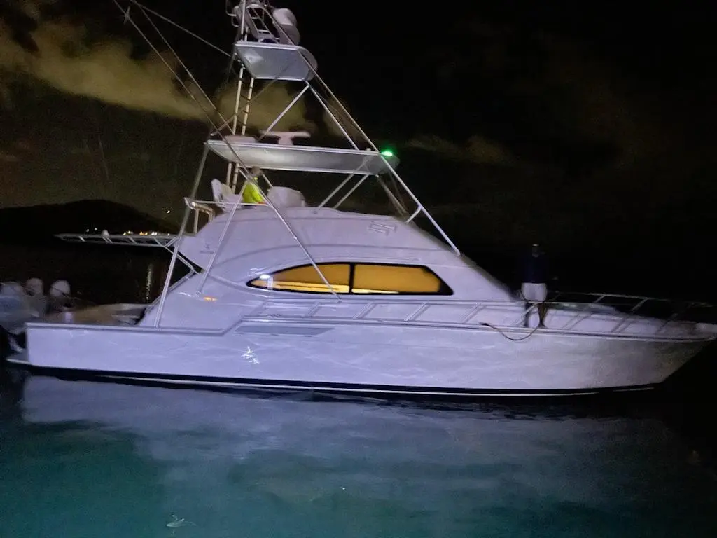 2002 Bertram 510 Convertible Yacht For Sale in Fajardo 2002 Bertram 510 Convertible Yacht For Sale in Fajardo