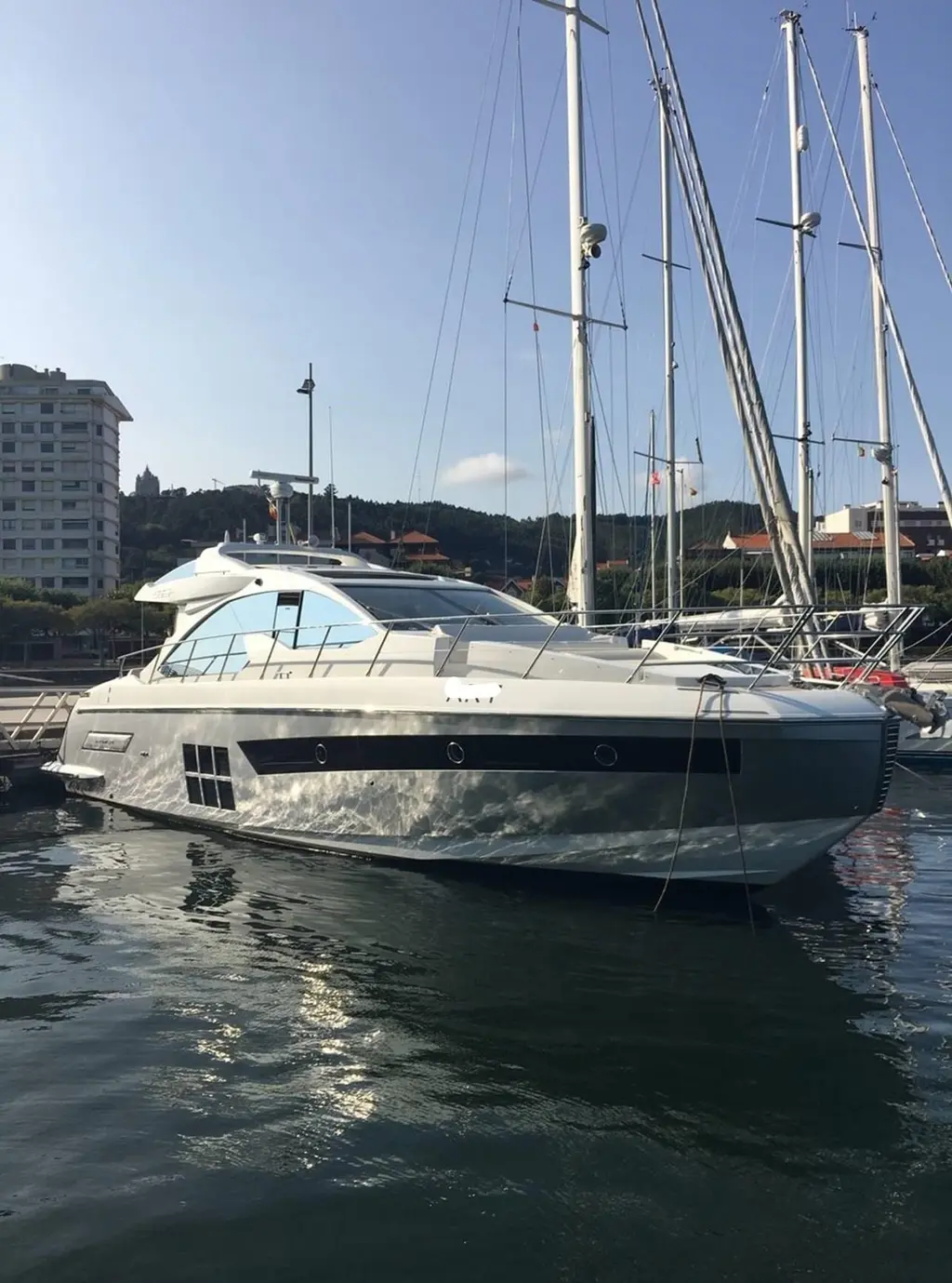 2013 Azimut 55S Yacht For Sale in FARO 2013 Azimut 55S Yacht For Sale in FARO