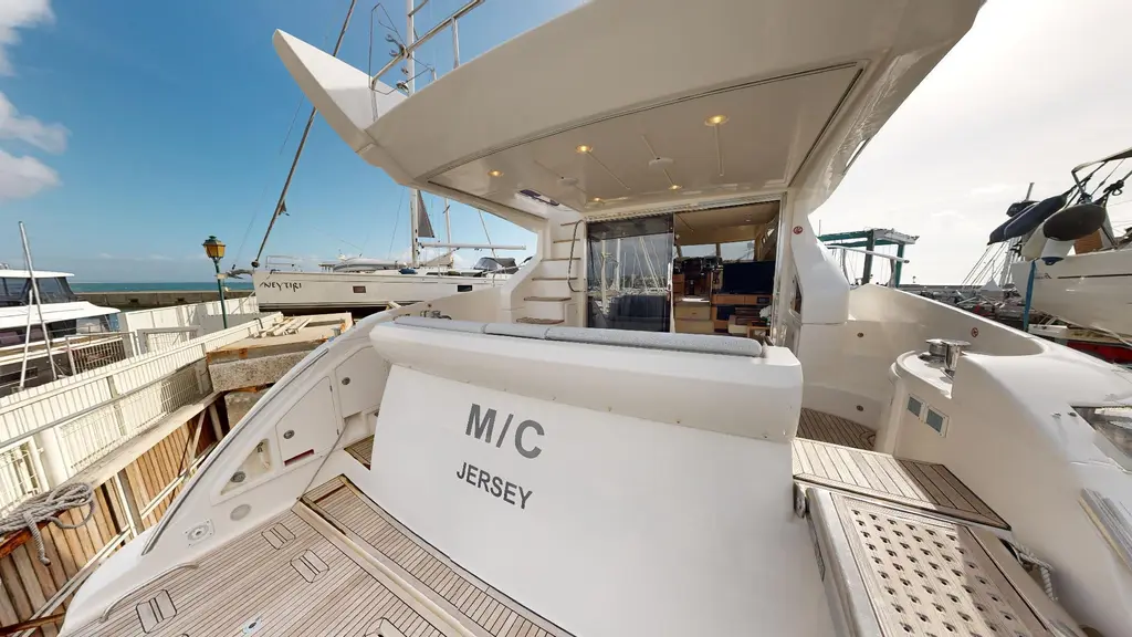 2011 Azimut 58 Yacht For Sale in Algarve 2011 Azimut 58 Yacht For Sale in Algarve