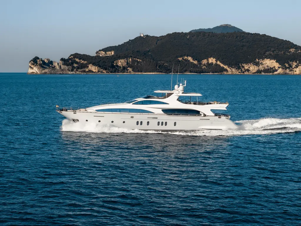 SERENDIPITY 2008 Azimut 116 Yacht For Sale in Palma SERENDIPITY 2008 Azimut 116 Yacht For Sale in Palma