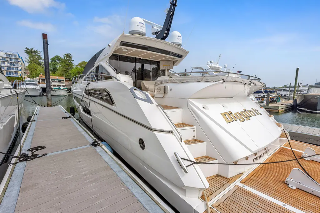 Diggin It 2015 Sunseeker Predator 68 Yacht For Sale in New Rochelle NY Diggin It 2015 Sunseeker Predator 68 Yacht For Sale in New Rochelle NY