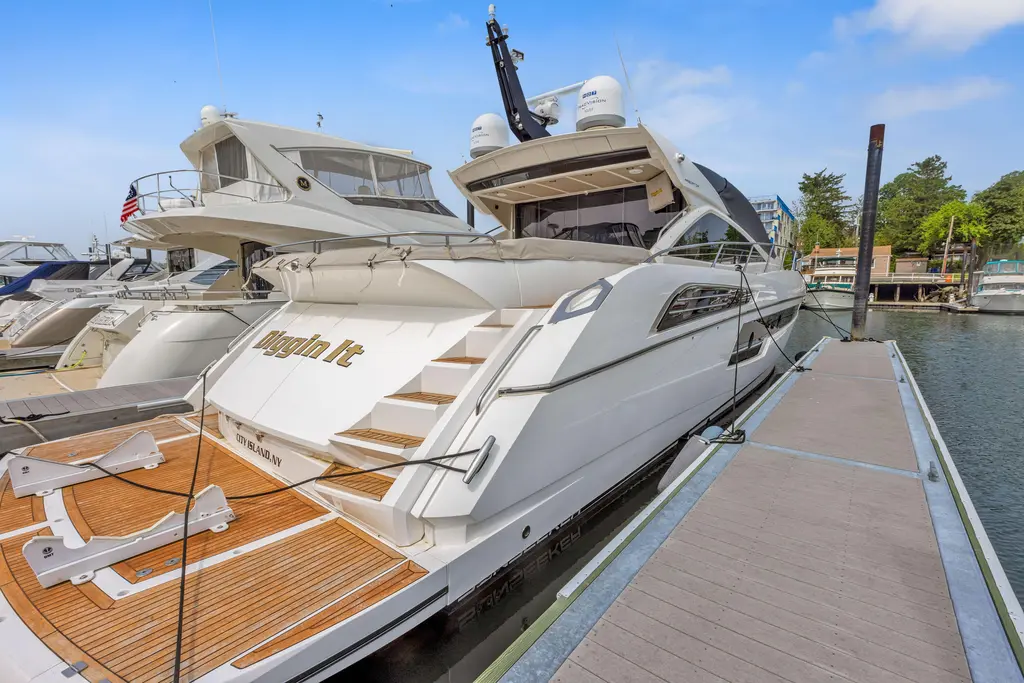 Diggin It 2015 Sunseeker Predator 68 Yacht For Sale in New Rochelle NY Diggin It 2015 Sunseeker Predator 68 Yacht For Sale in New Rochelle NY