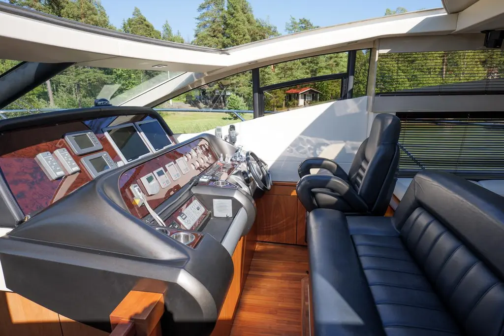 2009 Sunseeker Predator 64 Yacht For Sale in Finland 2009 Sunseeker Predator 64 Yacht For Sale in Finland