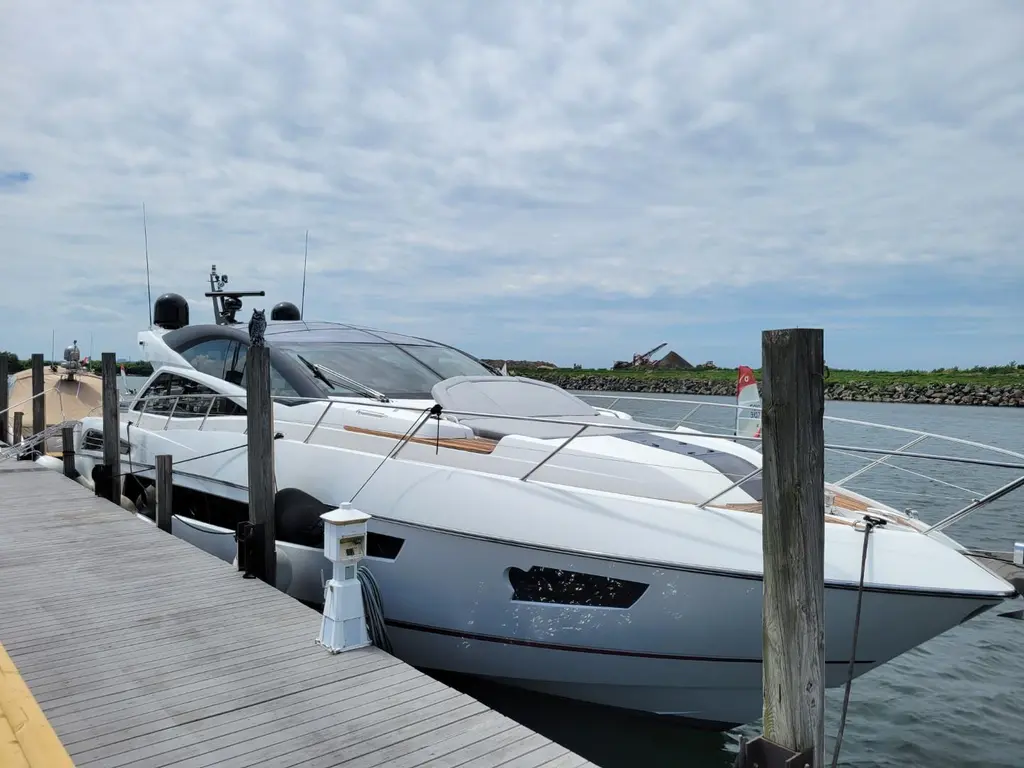 2014 Sunseeker Predator 68 Yacht For Sale in Cleveland OH 2014 Sunseeker Predator 68 Yacht For Sale in Cleveland OH