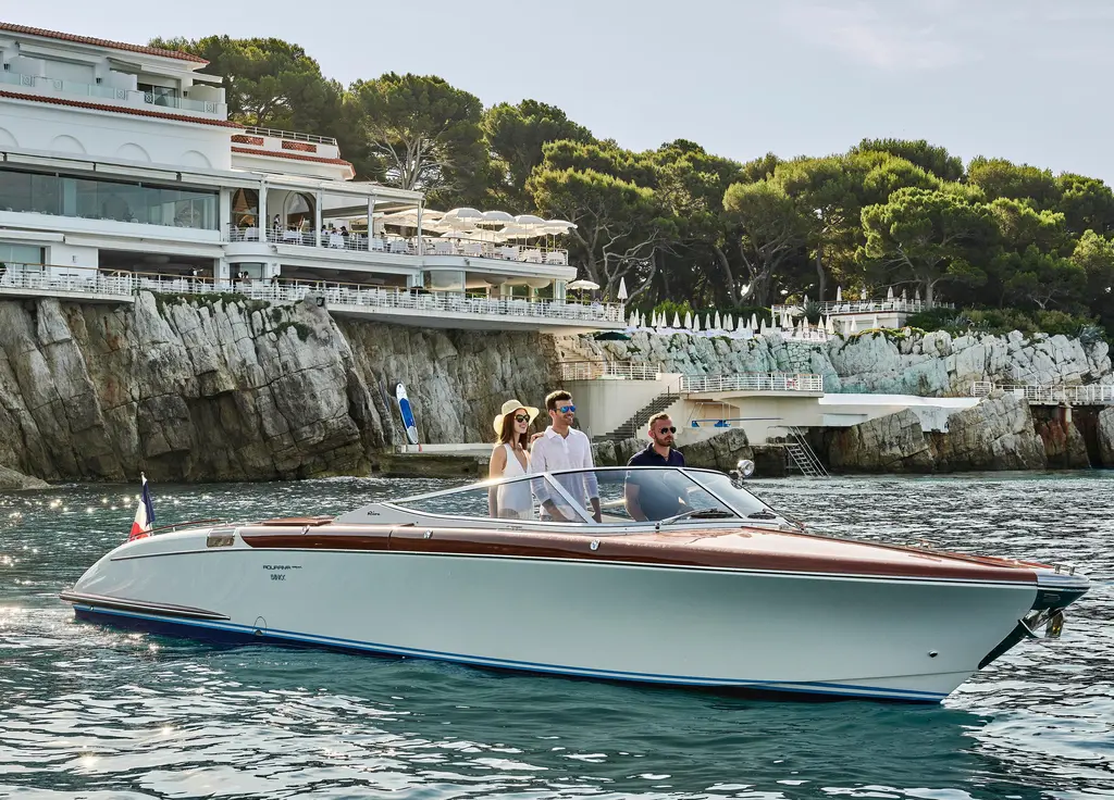 2019 Riva 33' Aquariva Super Yacht For Sale in Monaco 2019 Riva 33' Aquariva Super Yacht For Sale in Monaco