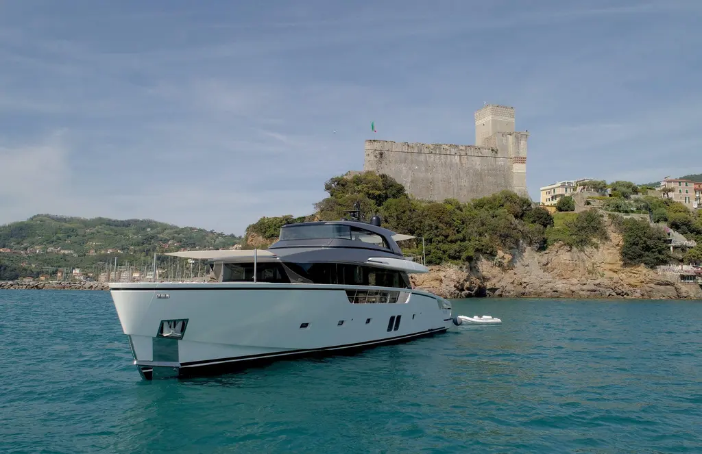  2022 Sanlorenzo SX88 Yacht For Sale in Liguria 