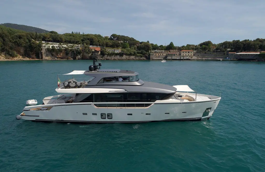 2022 sanlorenzo sx88 liguria for sale