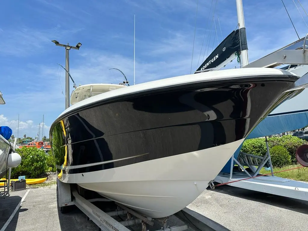 2007 Hydra-Sports Vector 3300 CC Yacht For Sale in Fajardo 2007 Hydra-Sports Vector 3300 CC Yacht For Sale in Fajardo