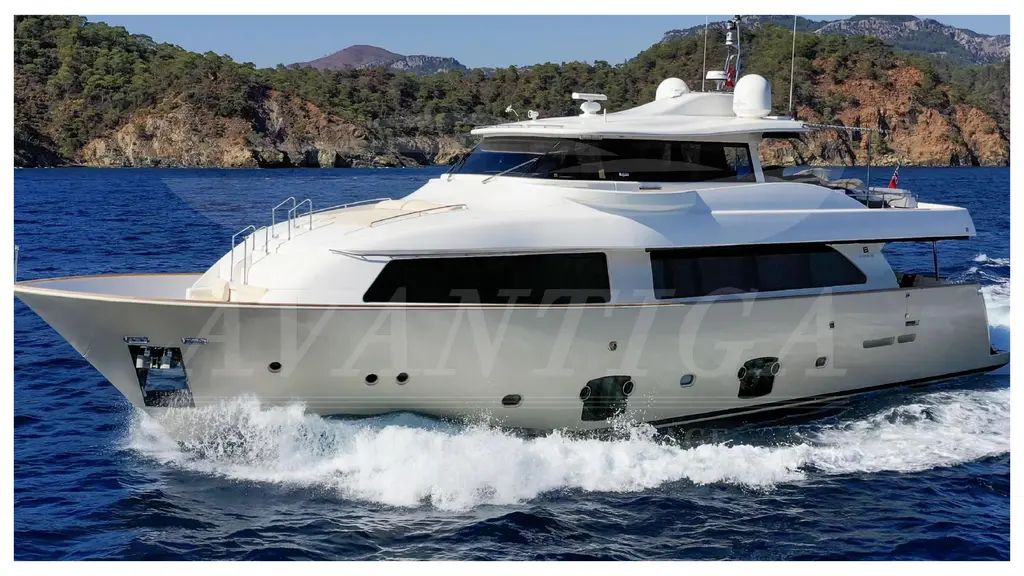 2008 ferretti yachts customline navetta 26 mula for sale