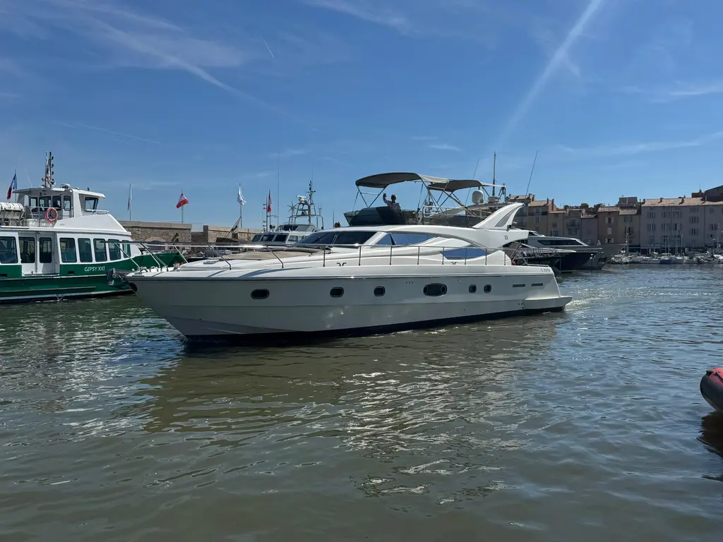 2003 Ferretti Yachts 620 Yacht For Sale in Saint-Tropez 83 2003 Ferretti Yachts 620 Yacht For Sale in Saint-Tropez 83