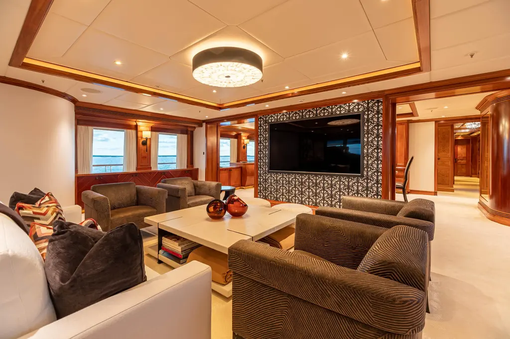 UNBRIDLED 2009 Trinity Yachts CUSTOM Yacht For Sale in Seattle WA UNBRIDLED 2009 Trinity Yachts CUSTOM Yacht For Sale in Seattle WA