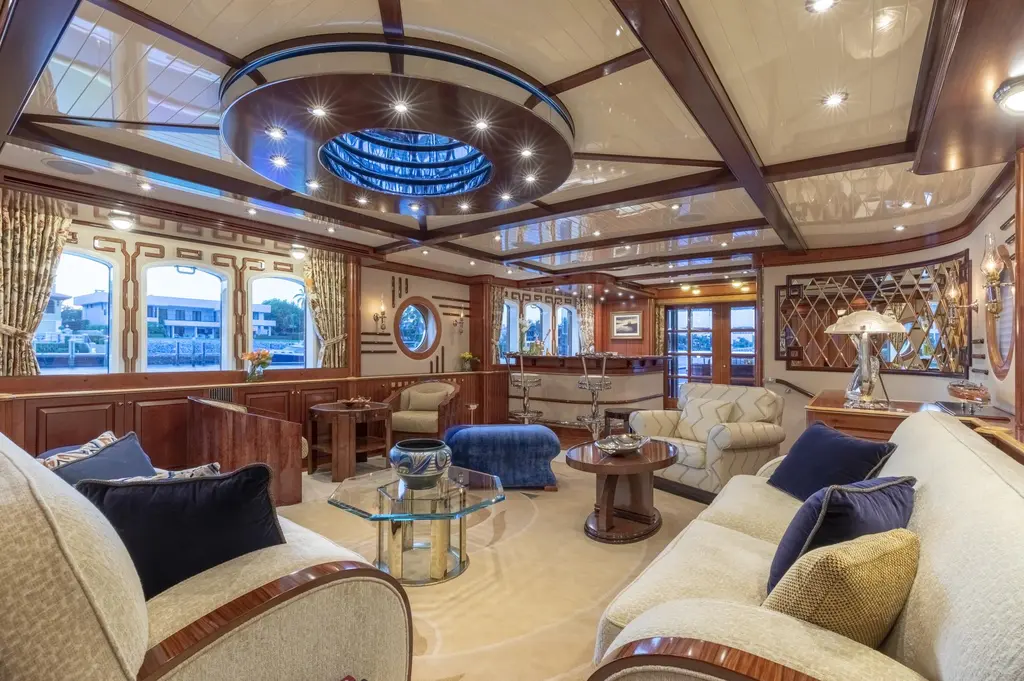 NADAN 2009 Burger NADAN Yacht For Sale in Nassau NADAN 2009 Burger NADAN Yacht For Sale in Nassau