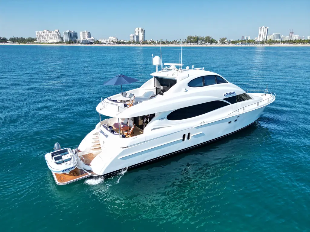 2004 Lazzara Yachts Skylounge Yacht For Sale in Fort Lauderdale FL 2004 Lazzara Yachts Skylounge Yacht For Sale in Fort Lauderdale FL