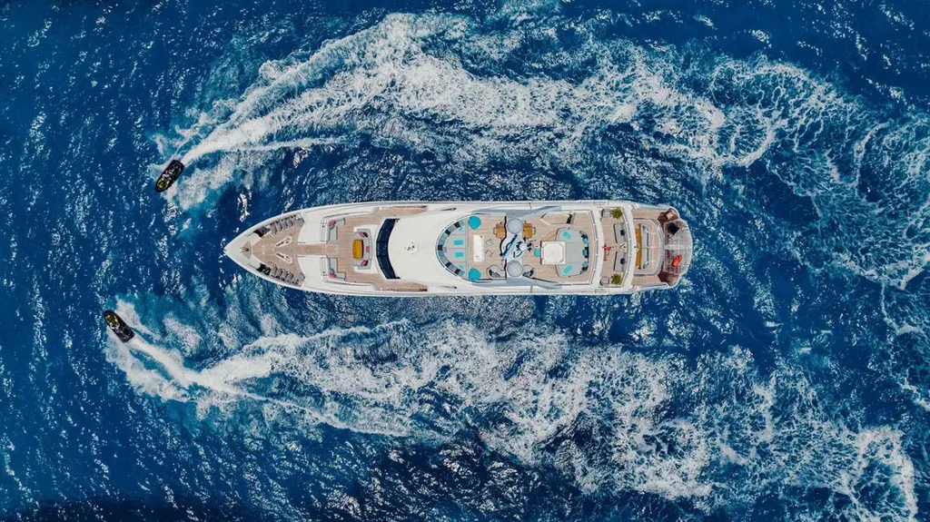TAYRONA 2012 Sunseeker 131 Yacht Yacht For Sale in Antibes 06 TAYRONA 2012 Sunseeker 131 Yacht Yacht For Sale in Antibes 06