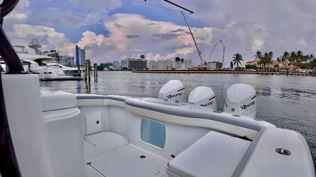 2022 Yellowfin 42 Offshore Yacht For Sale in Bal Harbour FL 2022 Yellowfin 42 Offshore Yacht For Sale in Bal Harbour FL