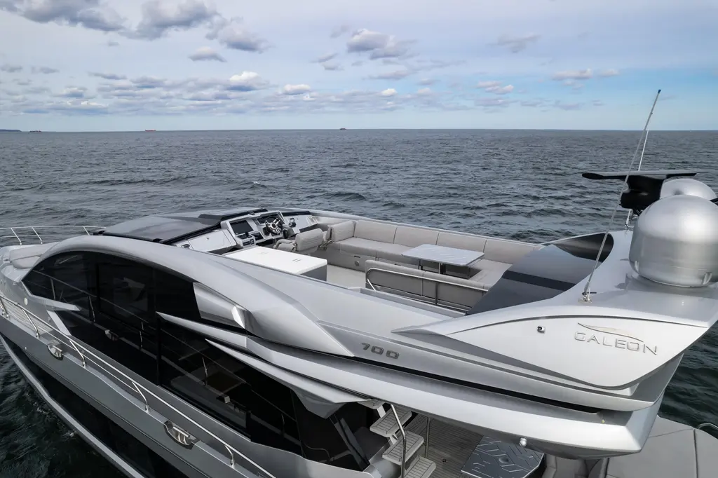 2024 galeon 700 sky silver arrow stockholm for sale