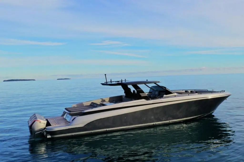 Vibe 2023 Canados gladiator 493 Yacht For Sale in Ibiza ES-PM