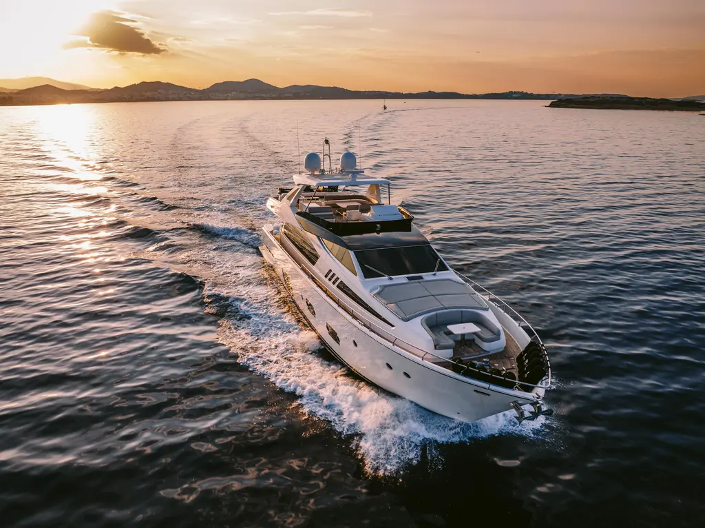 2010 Ferretti Yachts 800 Yacht For Sale in Athens 2010 Ferretti Yachts 800 Yacht For Sale in Athens