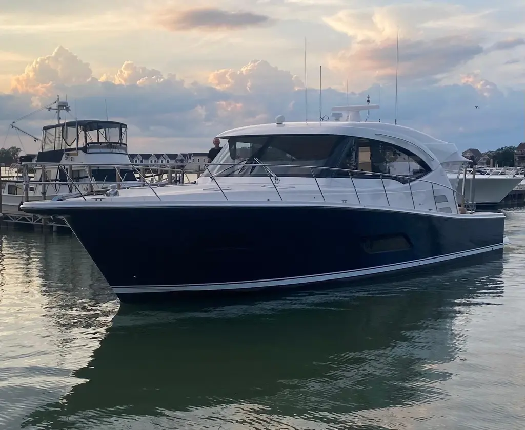 Eagle 2016 Riviera 525 SUV Yacht For Sale in Sandusky OH Eagle 2016 Riviera 525 SUV Yacht For Sale in Sandusky OH