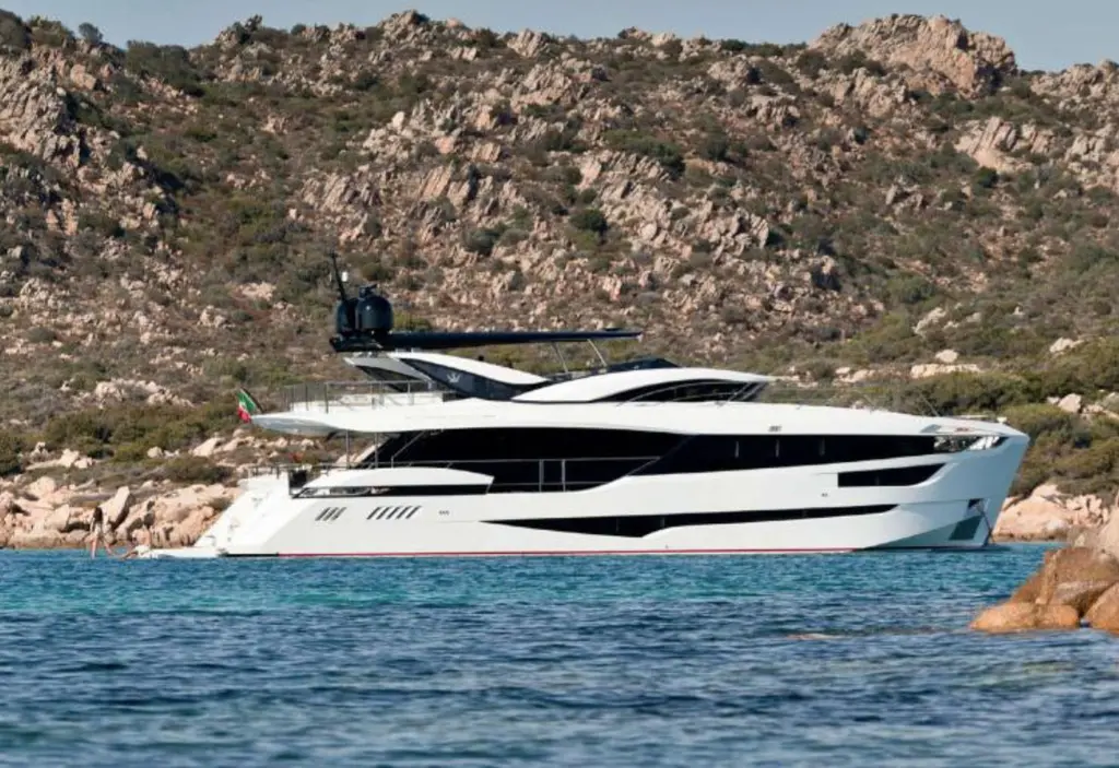  2017 Dominator Ilumen 28 Yacht For Sale in VIAREGGIO 